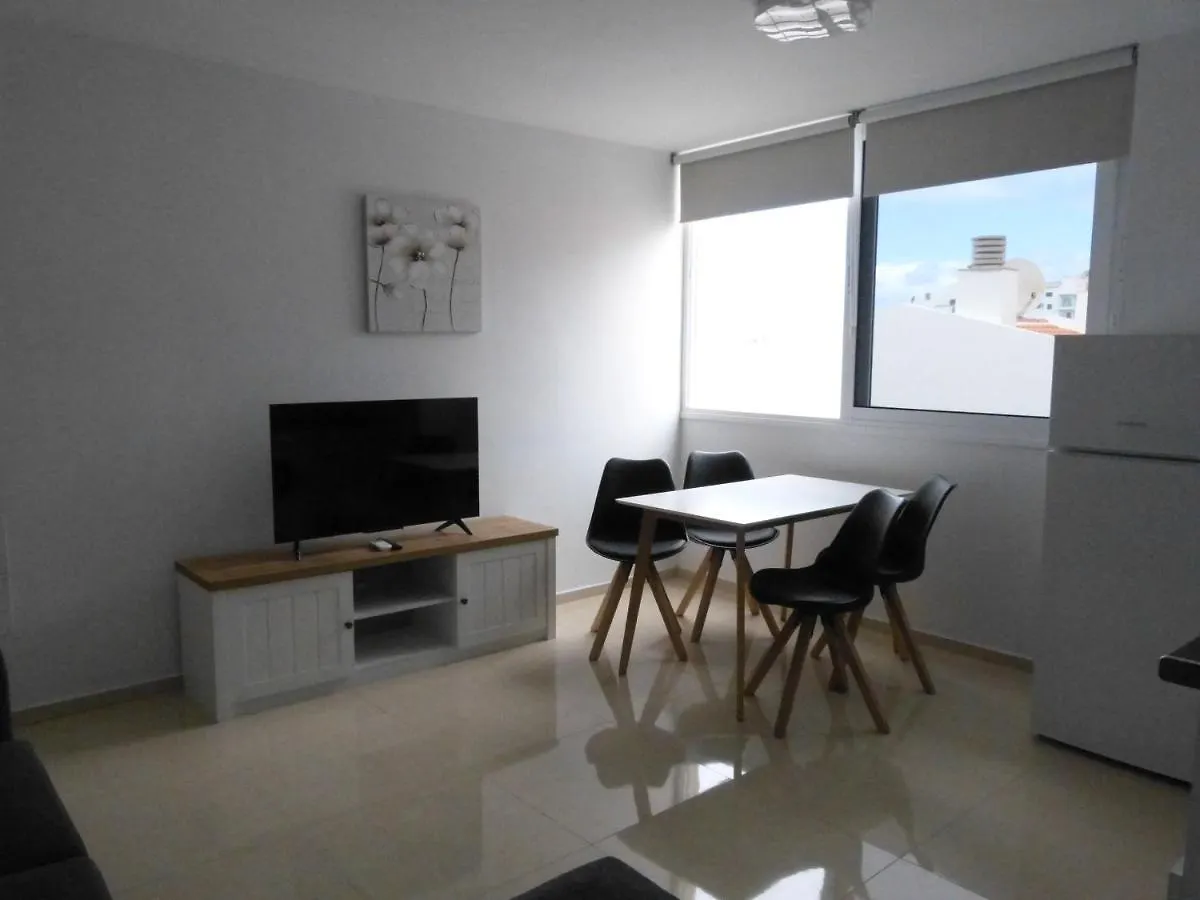 Suncanarias Apartamentos Cristal Playa La Arena بويرتو دي سانتياغو إسبانيا